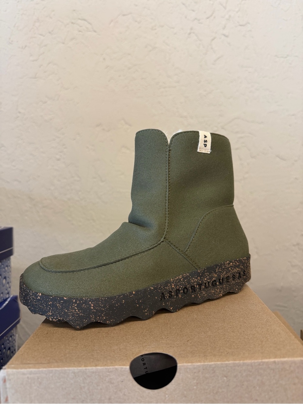 Round Toe Boots Deep Green